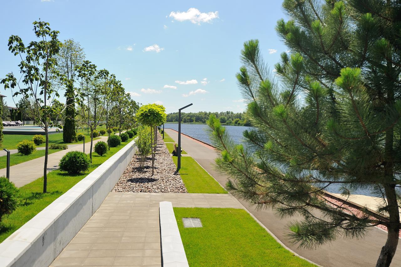 Riviera Zoloche Resort & Spa Vishenki  Zewnętrze zdjęcie