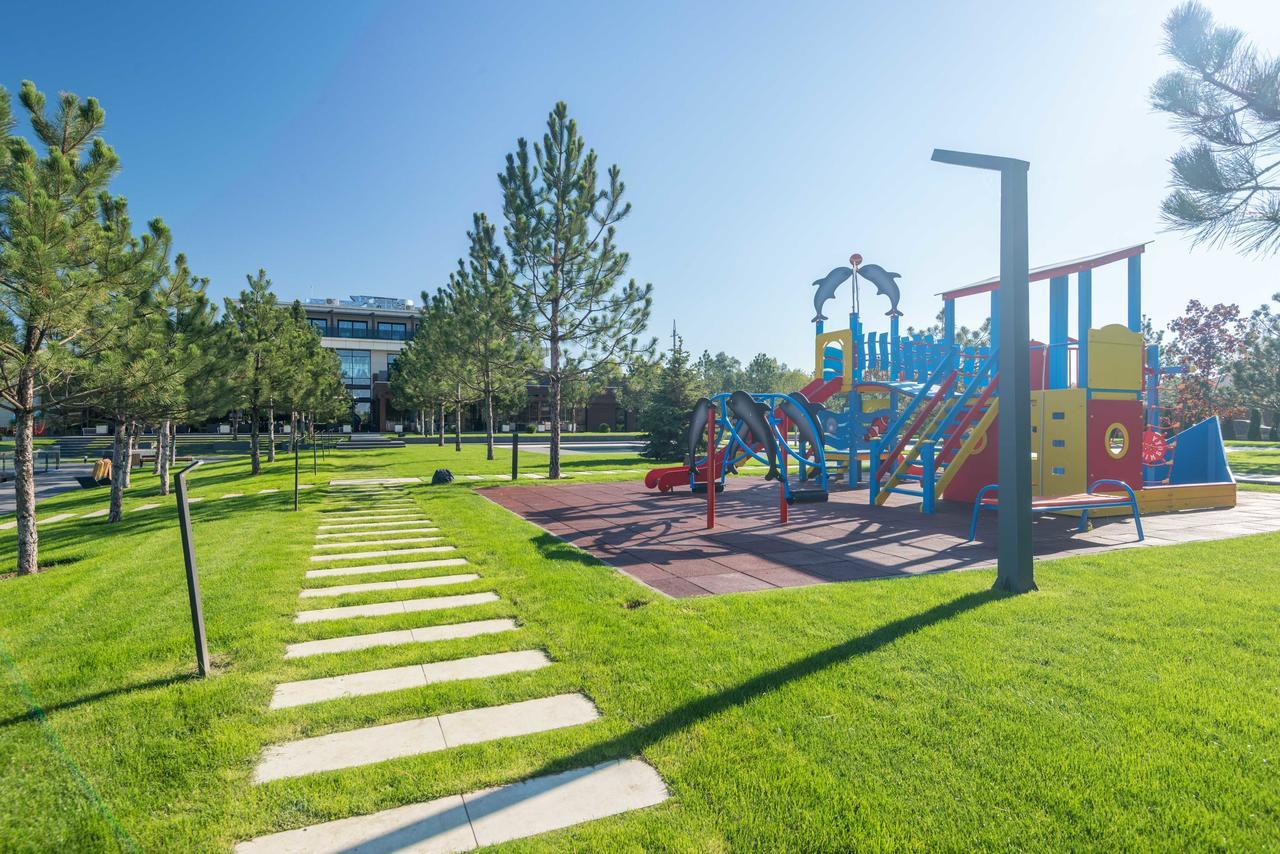 Riviera Zoloche Resort & Spa Vishenki  Zewnętrze zdjęcie