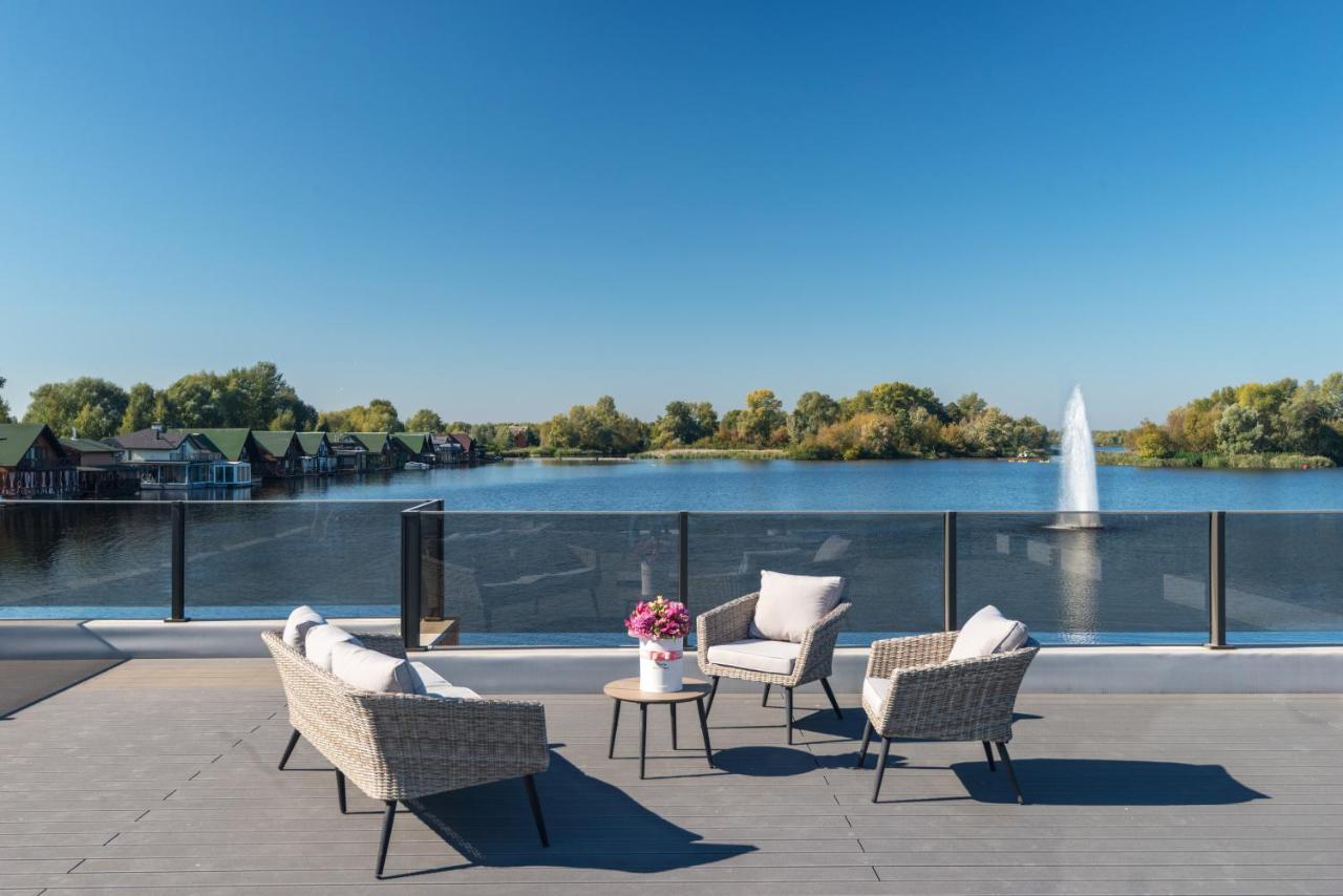 Riviera Zoloche Resort & Spa Vishenki  Zewnętrze zdjęcie